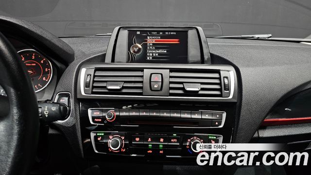 BMW 1 Series (F20) 118d Sport 5Door 2017 — фото 15