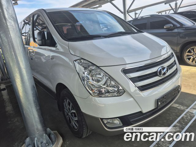 Hyundai Grand Starex 4WD 11-Seater Wagon Modern Special