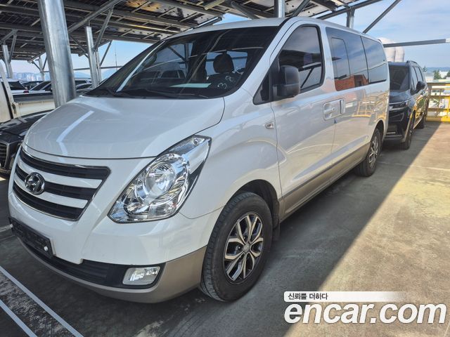 Hyundai Grand Starex 4WD 11-Seater Wagon Modern Special 2018 — фото 2