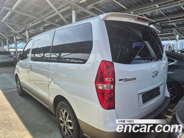 Hyundai Grand Starex 4WD 11-Seater Wagon Modern Special 2018 — фото 5