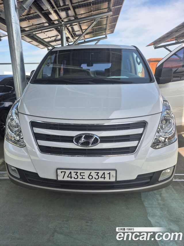 Hyundai Grand Starex 4WD 11-Seater Wagon Modern Special 2018 — фото 8