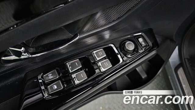 KG Mobility (SsangYong) Beautiful Korando Diesel 1.6 2WD Pantastic 2019 — фото 17