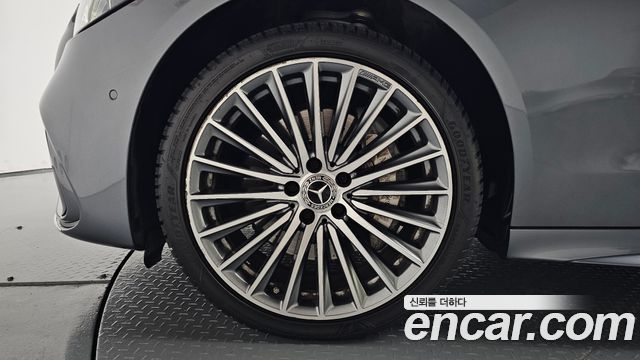 Mercedes-Benz C-Class (W206) C300 AMG Line 2022 — фото 5