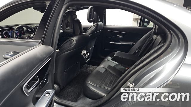 Mercedes-Benz C-Class (W206) C300 AMG Line 2022 — фото 11