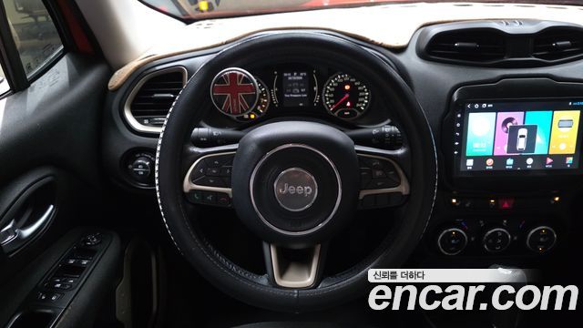 Jeep Renegade 2.4 Longitude 2015 — фото 13