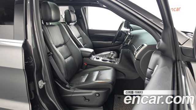 Jeep Grand Cherokee 3.6 Limited WK2 2021 — фото 26