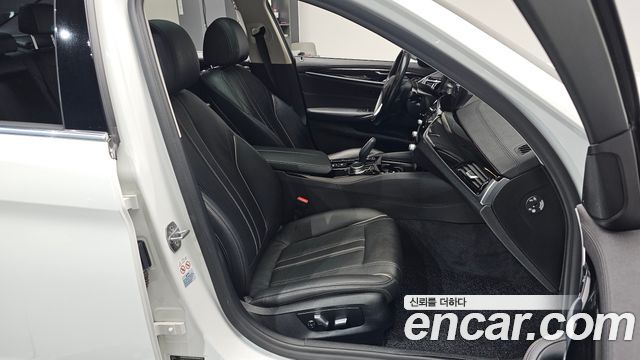 BMW 5 Series (G30) 520i Luxury 2020 — фото 26