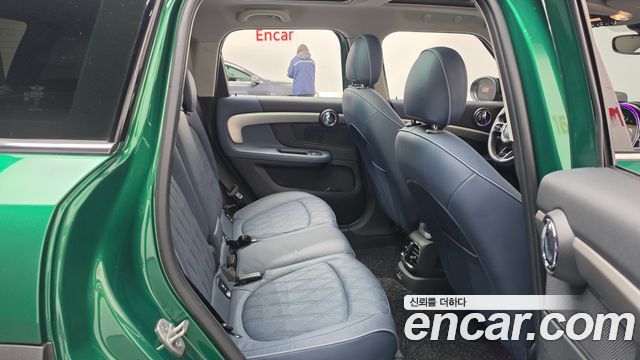 MINI Cooper S Countryman ALL4 Classic Launch Pack 2nd 2023 — фото 15