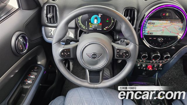 MINI Cooper S Countryman ALL4 Classic Launch Pack 2nd 2023 — фото 16