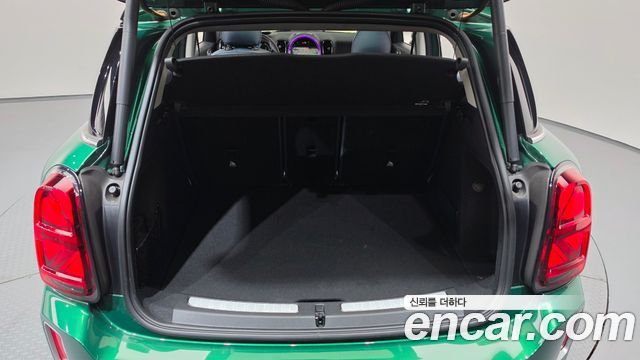 MINI Cooper S Countryman ALL4 Classic Launch Pack 2nd 2023 — фото 24