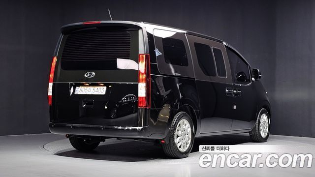 Hyundai Staria Cargo 5-Seater Modern 2022 — фото 2