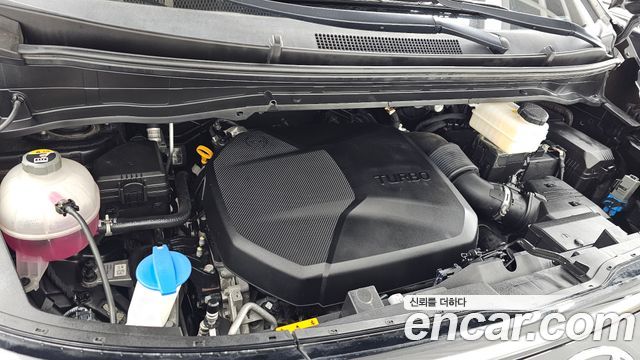 Hyundai Staria Cargo 5-Seater Modern 2022 — фото 6