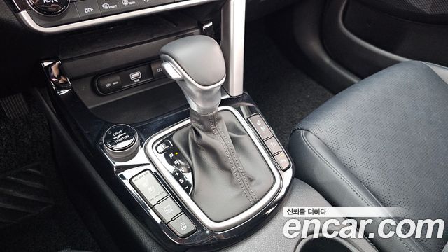 Kia Seltos Gasoline 1.6 Turbo 2WD Noblesse 2020 — фото 9