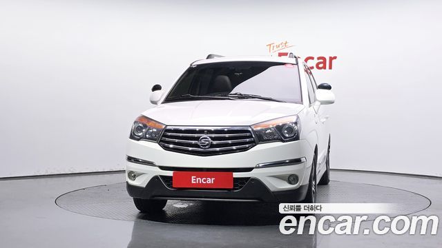 KG Mobility (SsangYong) Korando Turismo 4WD RT 9-seater 2015 — фото 3