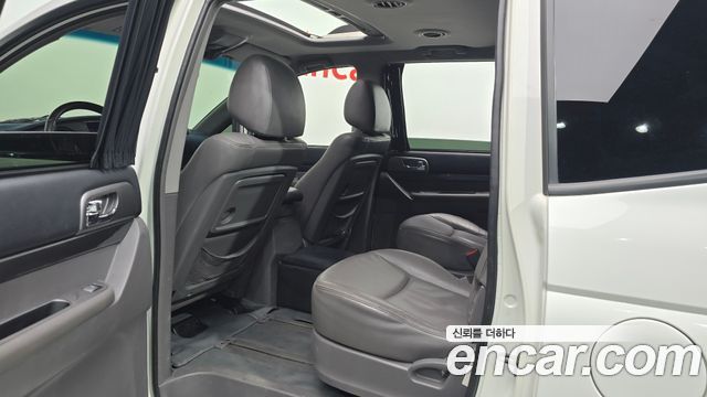 KG Mobility (SsangYong) Korando Turismo 4WD RT 9-seater 2015 — фото 11