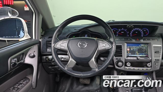 KG Mobility (SsangYong) Korando Turismo 4WD RT 9-seater 2015 — фото 12