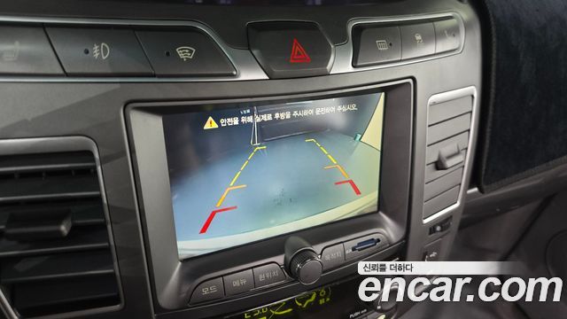 KG Mobility (SsangYong) Korando Turismo 4WD RT 9-seater 2015 — фото 14