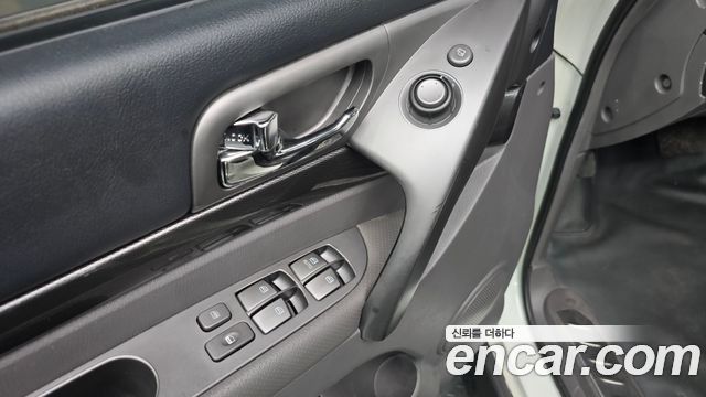 KG Mobility (SsangYong) Korando Turismo 4WD RT 9-seater 2015 — фото 15