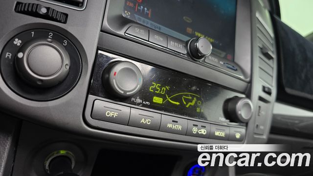 KG Mobility (SsangYong) Korando Turismo 4WD RT 9-seater 2015 — фото 17