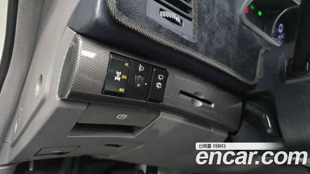 KG Mobility (SsangYong) Korando Turismo 4WD RT 9-seater 2015 — фото 18