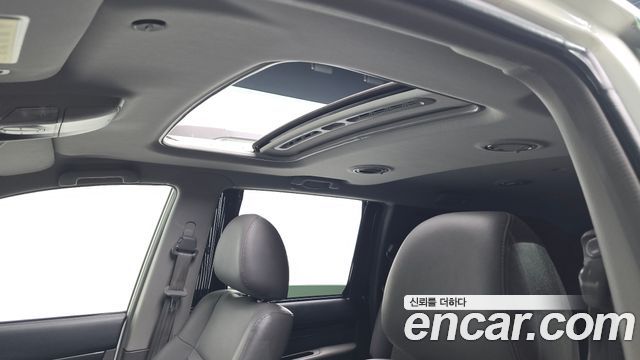 KG Mobility (SsangYong) Korando Turismo 4WD RT 9-seater 2015 — фото 20