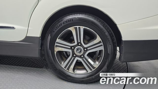 KG Mobility (SsangYong) Korando Turismo 4WD RT 9-seater 2015 — фото 21