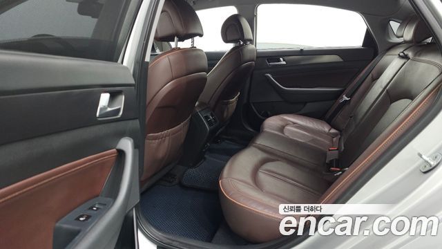 Hyundai Sonata (LF) 2.0 Care+ 2017 — фото 11