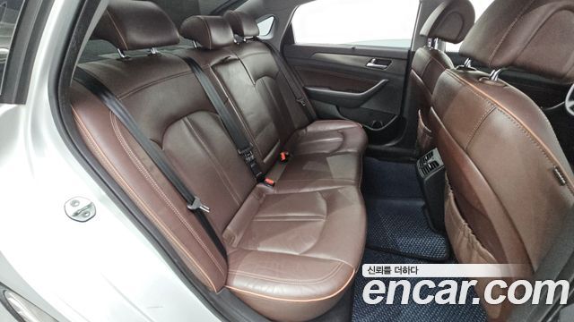 Hyundai Sonata (LF) 2.0 Care+ 2017 — фото 12