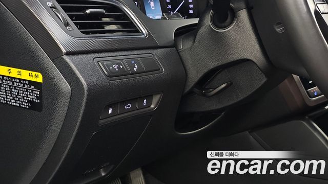 Hyundai Sonata (LF) 2.0 Care+ 2017 — фото 19