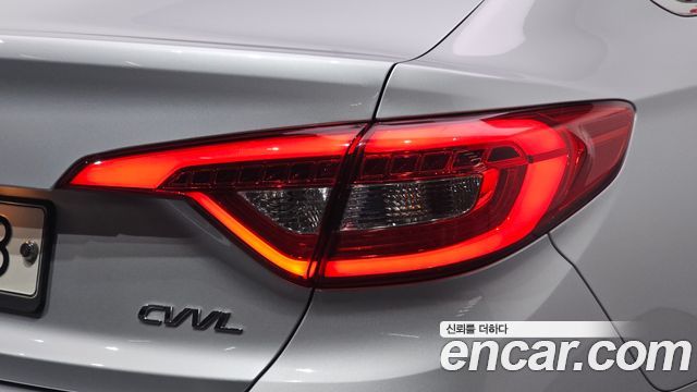 Hyundai Sonata (LF) 2.0 Care+ 2017 — фото 23