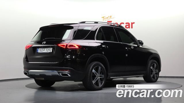 Mercedes-Benz GLE-Class (W167) GLE300d 4MATIC 2020 — фото 2
