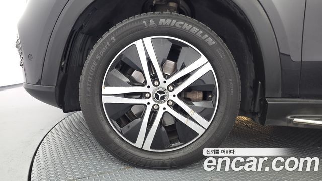 Mercedes-Benz GLE-Class (W167) GLE300d 4MATIC 2020 — фото 5