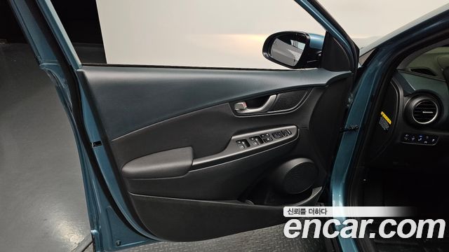 Hyundai Kona 1.6 Turbo 2WD Modern Tech 2018 — фото 24