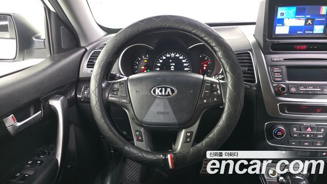 Kia Sorento R Diesel 2.0 2WD Prestige 2014 — фото 13