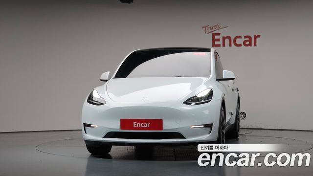 Tesla Model Y Long Range AWD 2022 — фото 3