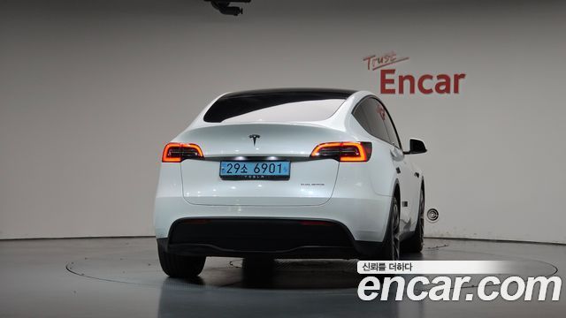 Tesla Model Y Long Range AWD 2022 — фото 4