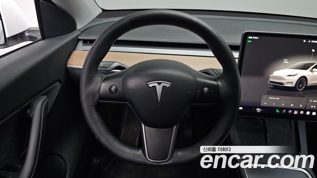 Tesla Model Y Long Range AWD 2022 — фото 13