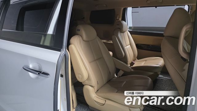 Kia Carnival Gasoline 9-Seater Noblesse Special 2019 — фото 11