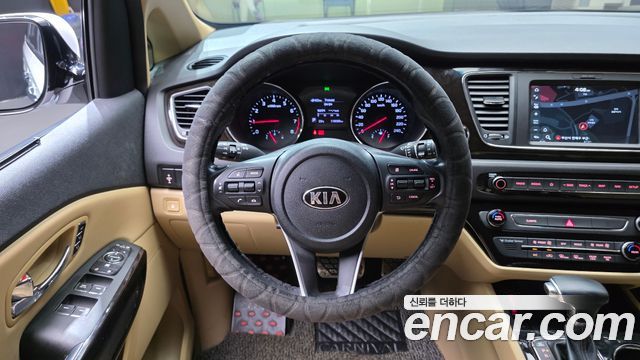 Kia Carnival Gasoline 9-Seater Noblesse Special 2019 — фото 13