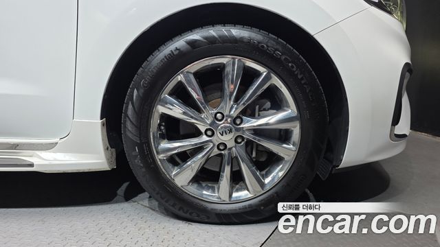 Kia Carnival Gasoline 9-Seater Noblesse Special 2019 — фото 21