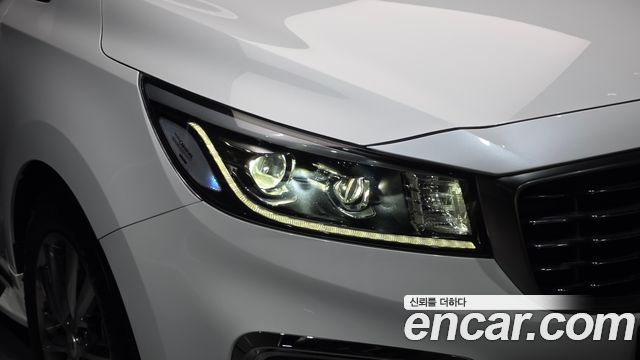 Kia Carnival Gasoline 9-Seater Noblesse Special 2019 — фото 22