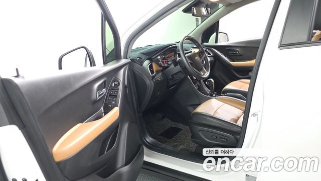 Chevrolet Trax 1.4 Premier 2020 — фото 10