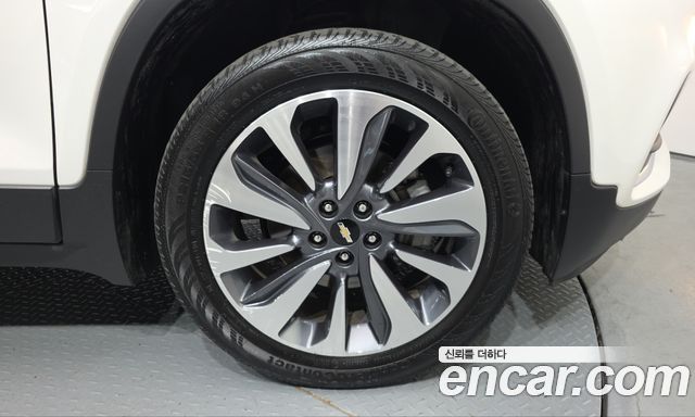 Chevrolet Trax 1.4 Premier 2020 — фото 21