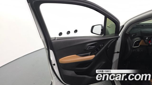 Chevrolet Trax 1.4 Premier 2020 — фото 24