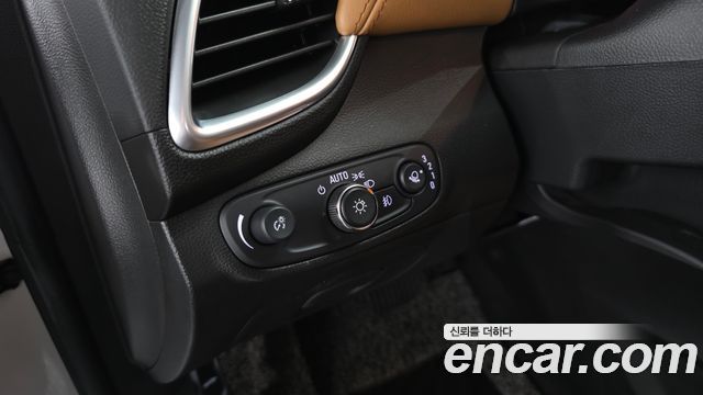 Chevrolet Trax 1.4 Premier 2020 — фото 29