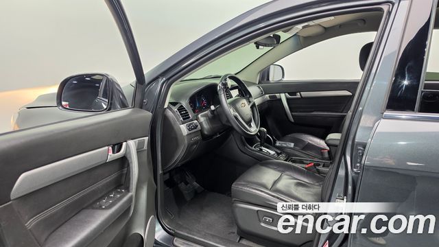 Chevrolet Captiva 2WD LTZ 2016 — фото 10