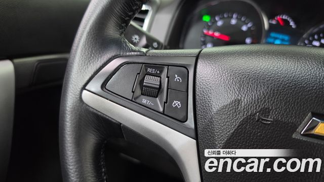 Chevrolet Captiva 2WD LTZ 2016 — фото 15