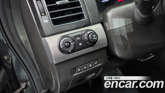Chevrolet Captiva 2WD LTZ 2016 — фото 17