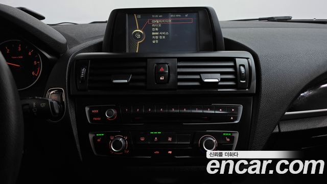 BMW 1 Series (F20) 118d Urban Pack1 5Dr 2014 — фото 14