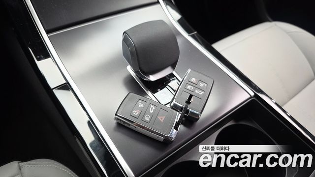 Land Rover Range Rover Velar 2.0 P250 Dynamic SE 2026 — фото 9